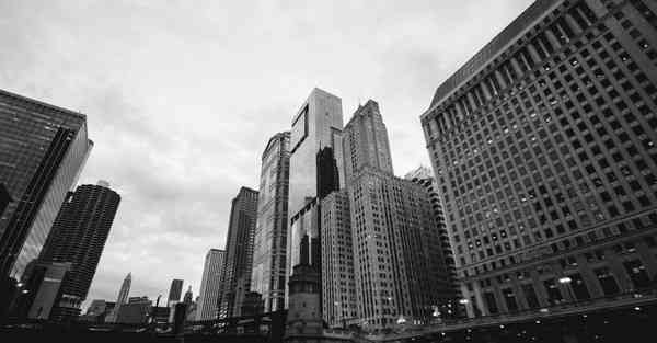 大数据动力中心：改变产业格局的引擎