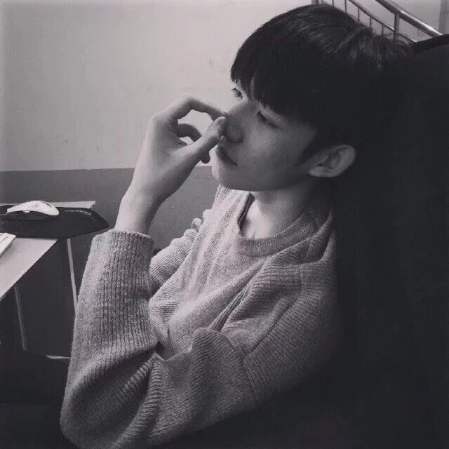 顾龙玉榕