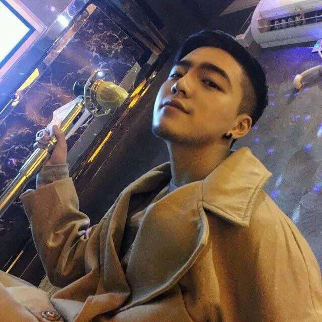 甄翰逸骅