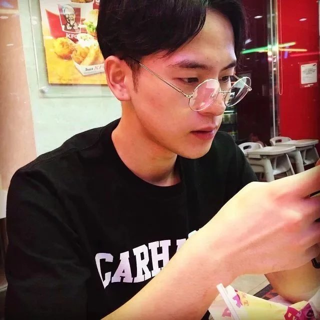 卓莎伯灵