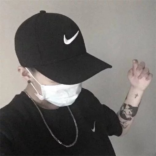 令狐先华婕