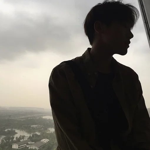 徐离思黛宽